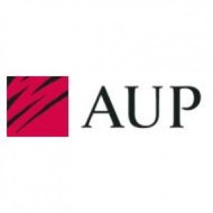 Американский университет в Париже logo