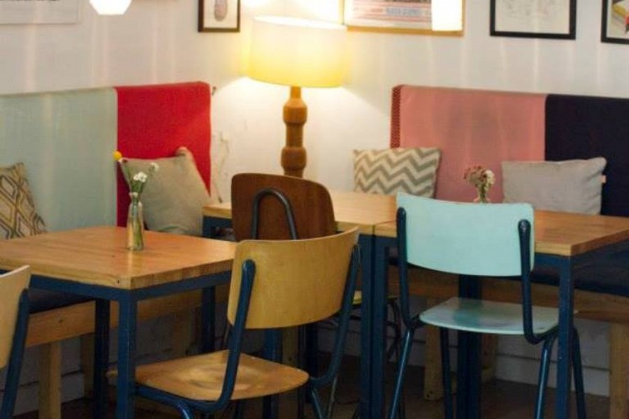 Cosmo Café y Galería de Arte